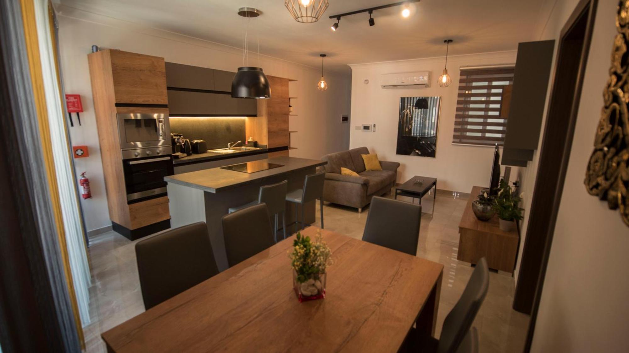 Msiebah Court San Gwann Modern Apt Near Sliema And St Julians Εξωτερικό φωτογραφία